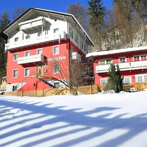 3* Vendégház Gaestehaus Alpina